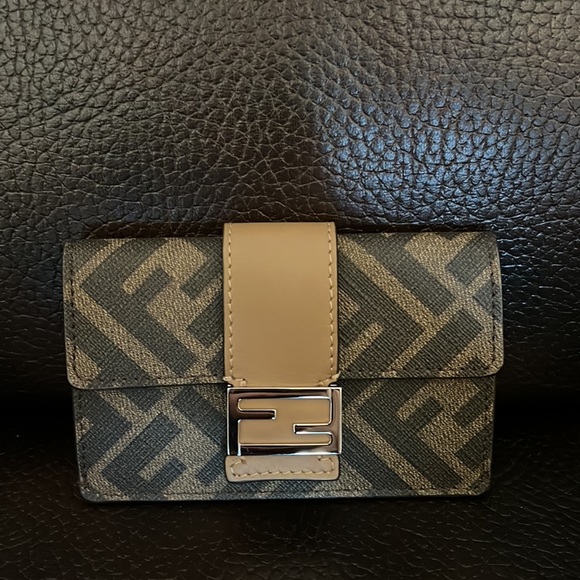 Fendi FF Zucca monogram logo nano baguette convertible belt bag card holder NEW - Picture 4 of 10